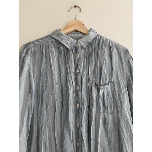 ANTHROPOLOGIE Pilcro Blue Liquid Buttondown Shirt Size Medium - Picture 7 of 7